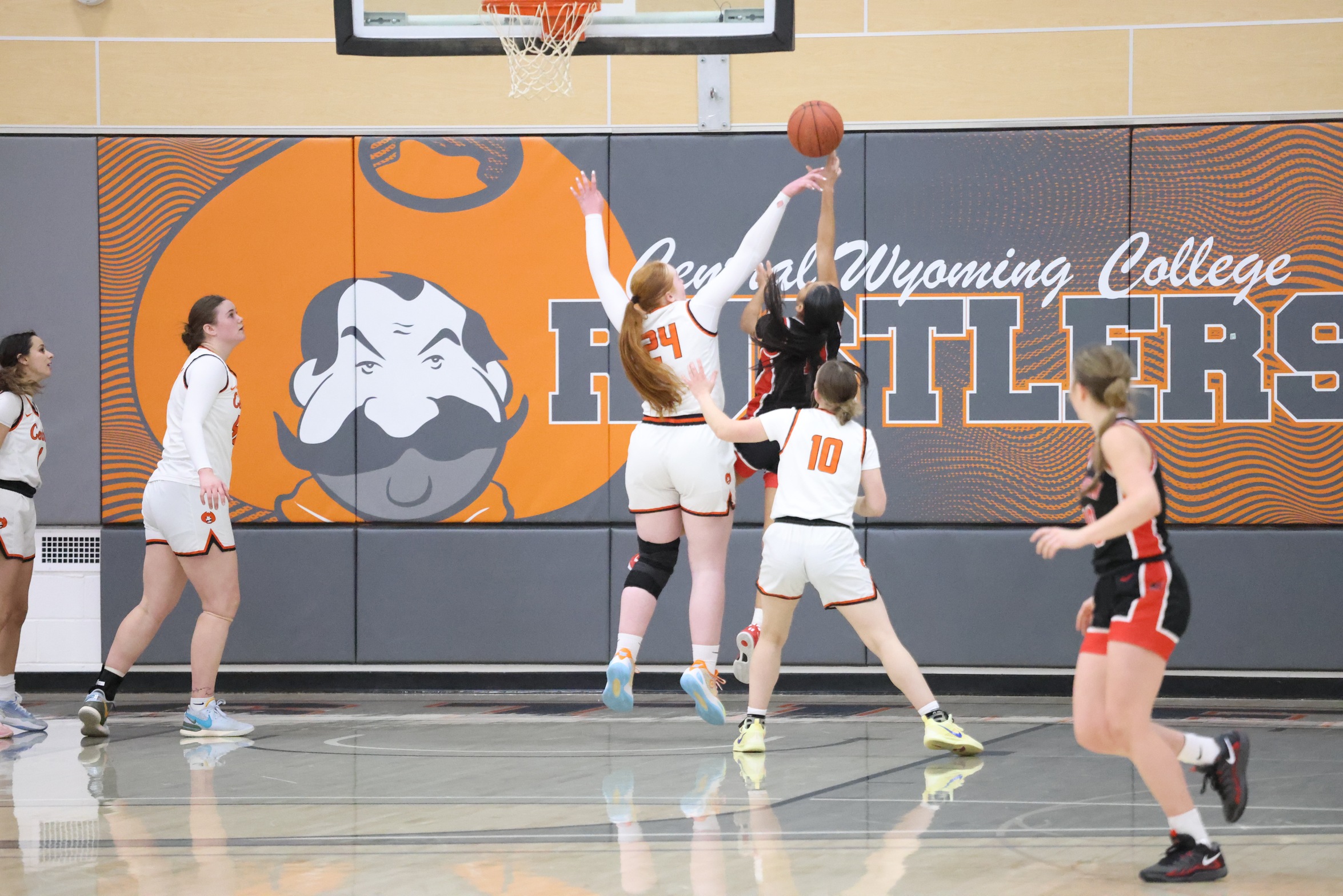 Women's Basketball vs Western Wyoming 1/16