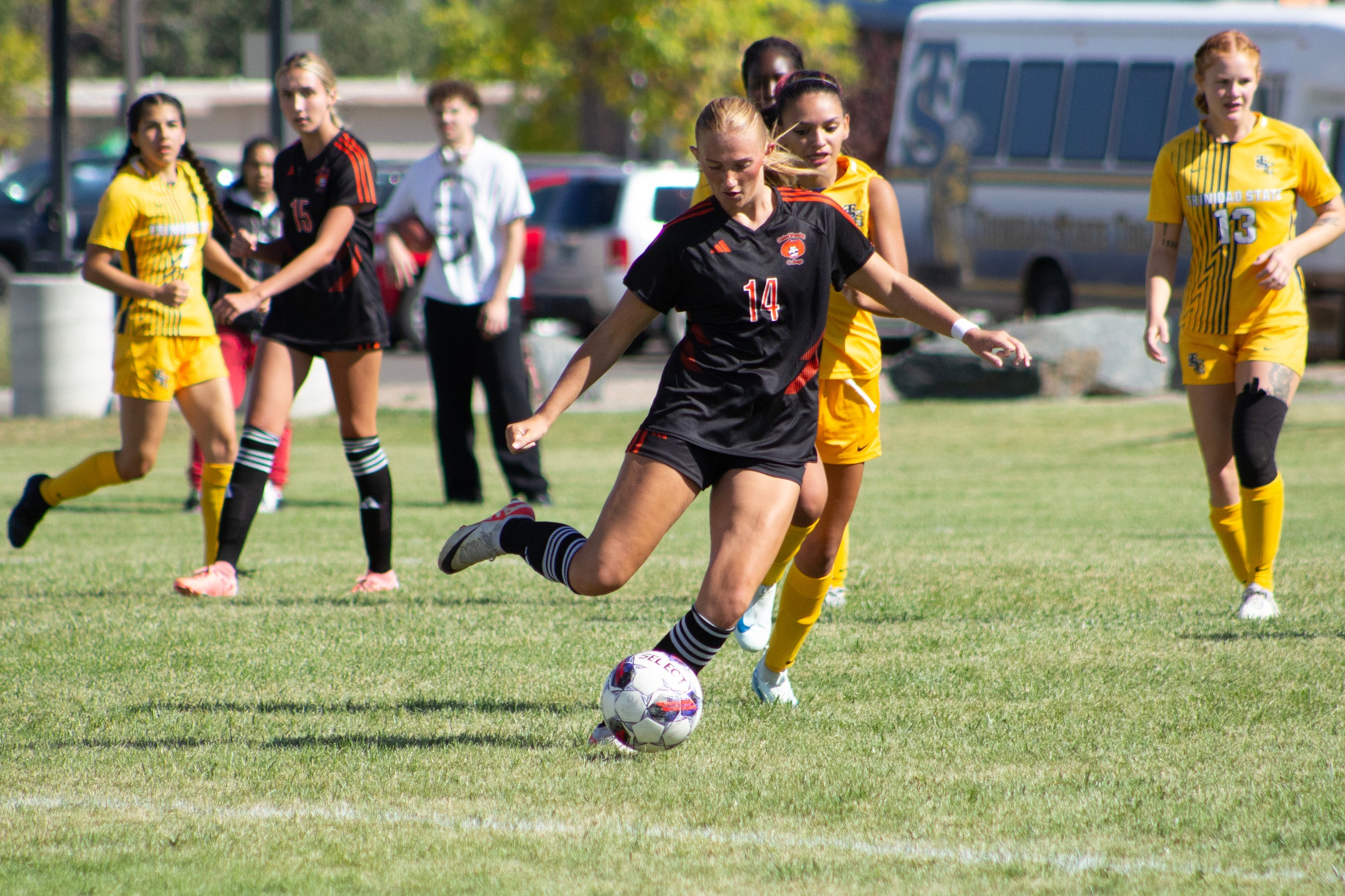 Women's Soccer Struggles in Last Regular Season Away Game